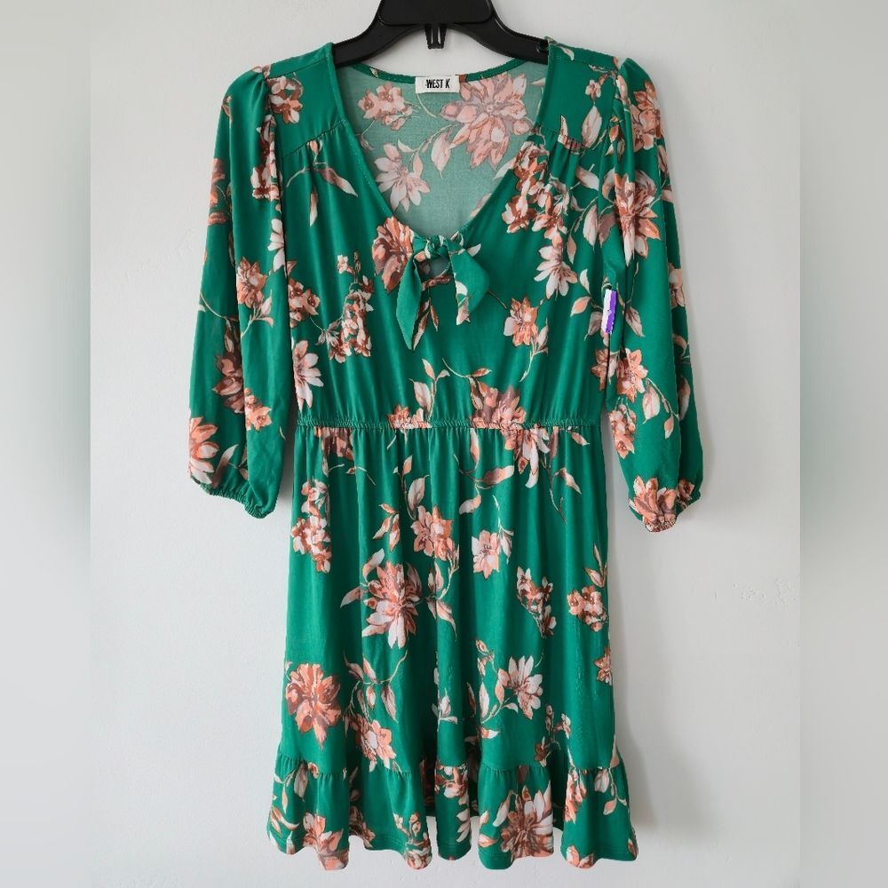 West K Floral Green Mini Dress 3/4 sleeve NWOT